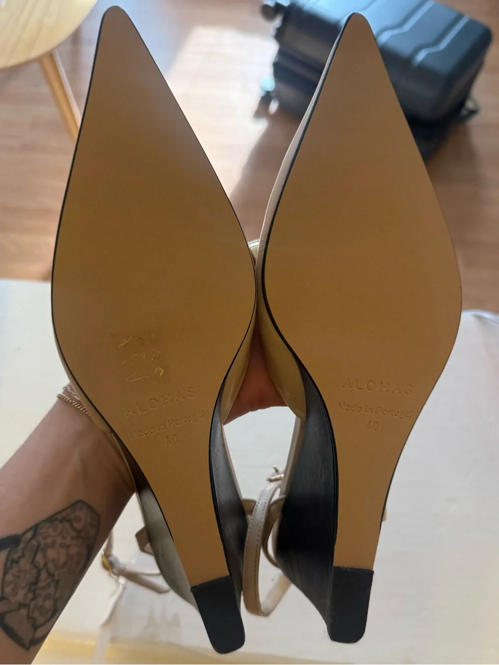 Women’s ALOHAS Polly Leather Wedge Pumps with Ankle Straps NWT
